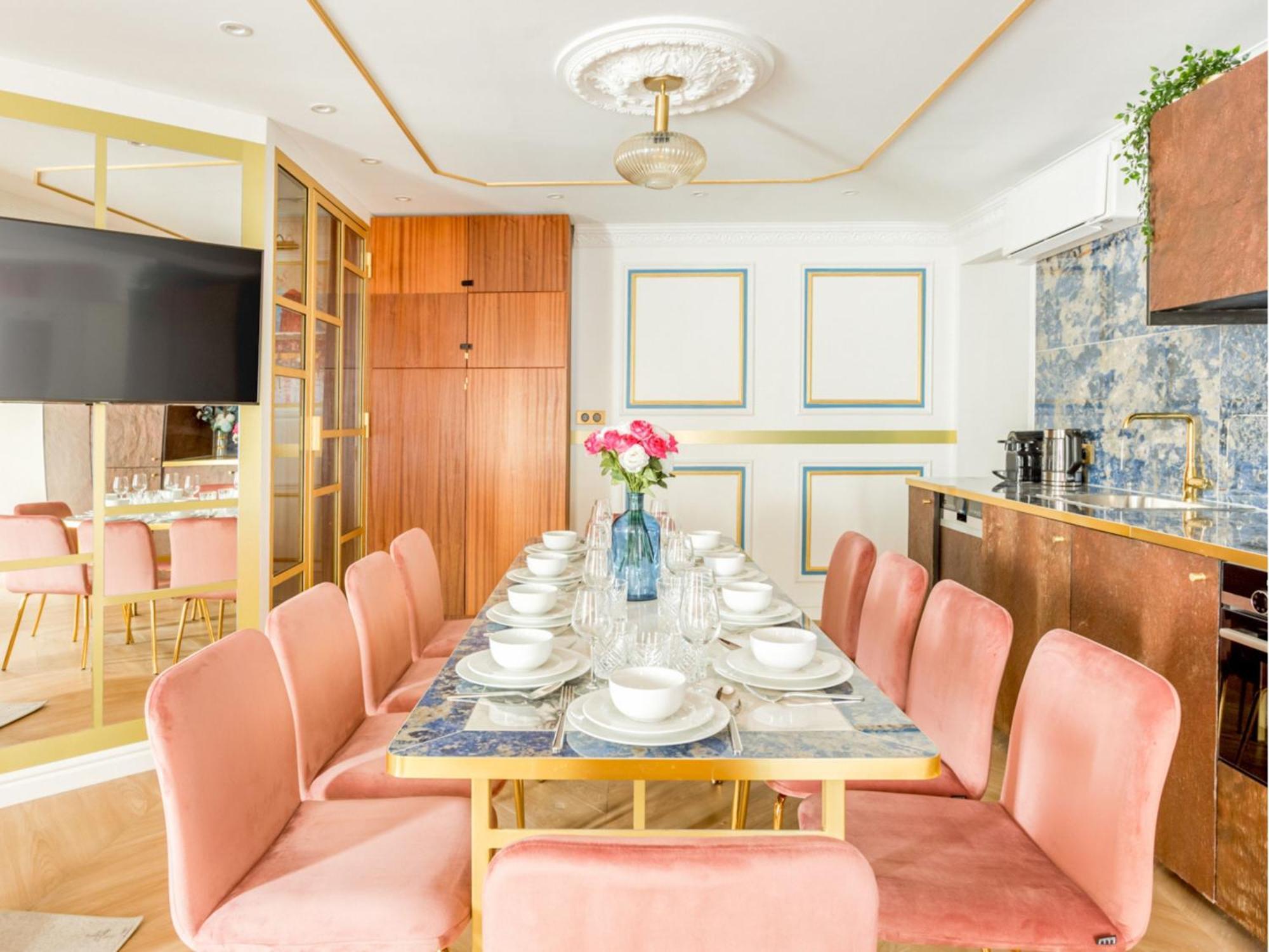 Luxury 4 Bedrooms 3 Bathrooms - Louvre * Parijs